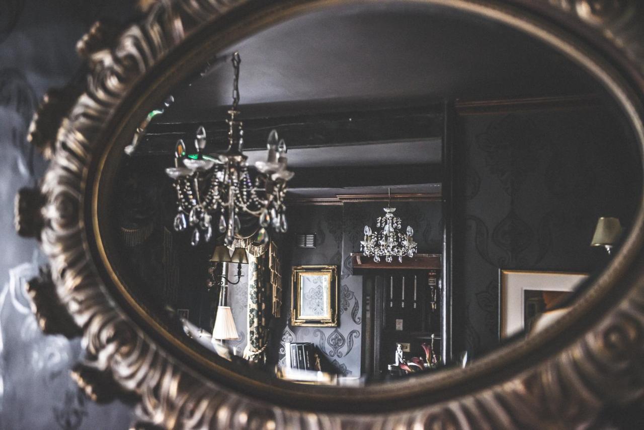 Bed and Breakfast Jeakes House Rye Exterior foto A mirror